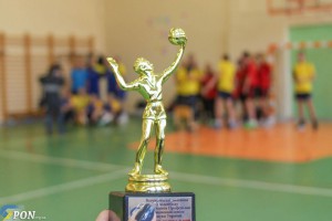 Чернігівці - серед переможців освітянських змагань з волейболу!